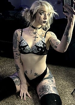 Sabrina Sins (Onlyfans)